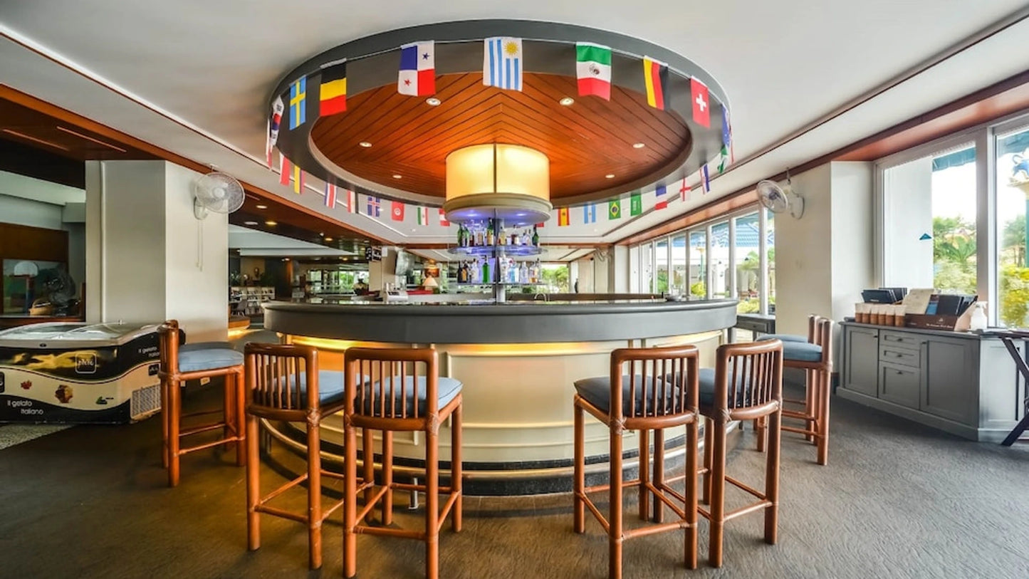 Andaman Beach Suites Hotel Patong