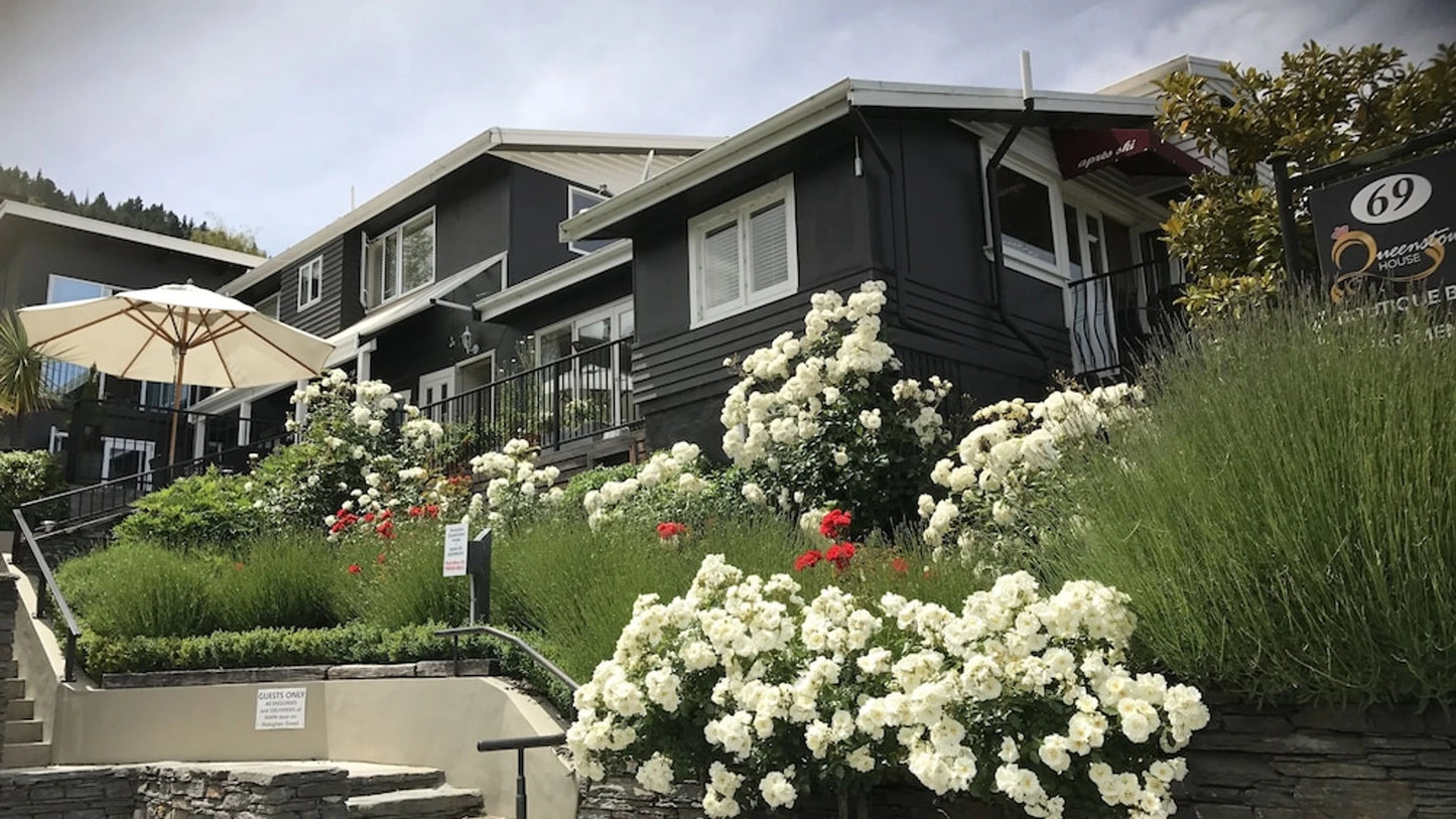 Queenstown House