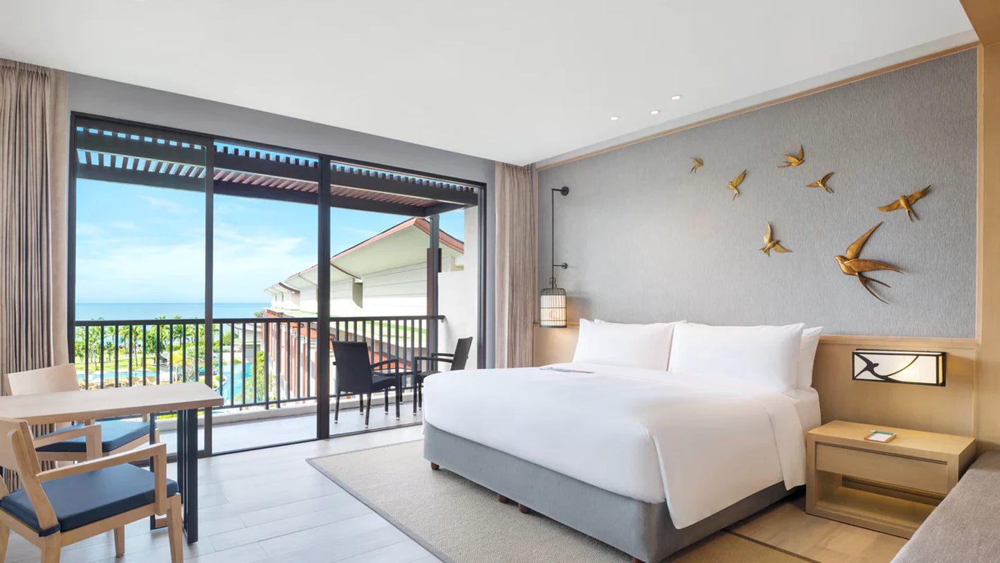 Le Meridien Khao Lak Resort & Spa