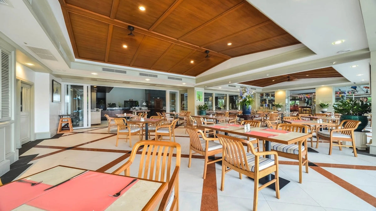 Andaman Beach Suites Hotel Patong