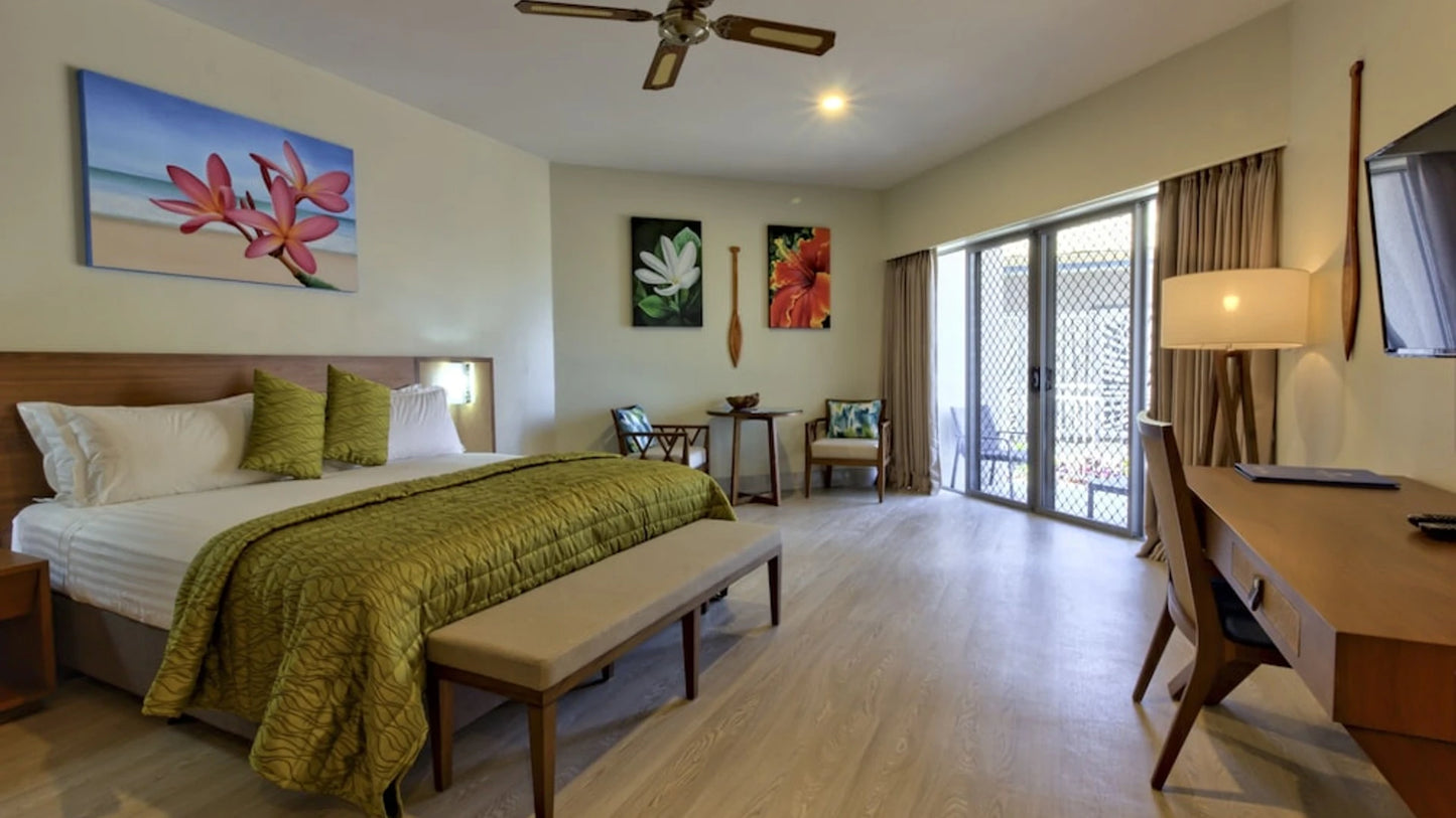 Moana Sands Lagoon Resort - Adults Only